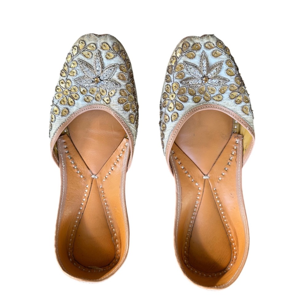 Handmade Indian Jutti Mojari Flats Gold Embroidered Leather Sole Size 7 Ethnic‎